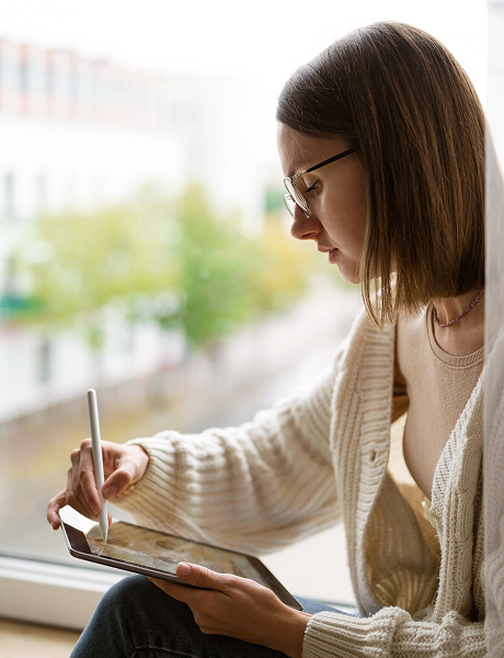 PERSONA EN TABLET
